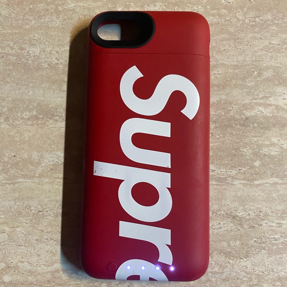 Supreme x Mophie Juice Pack